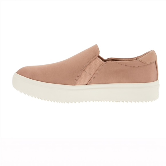 leta slip on sneaker